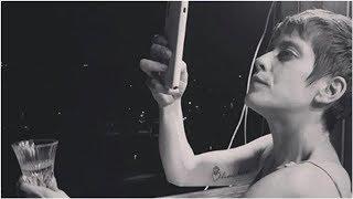 María León publica foto en topless sin censura