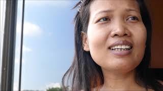 Thai girl tells about her business